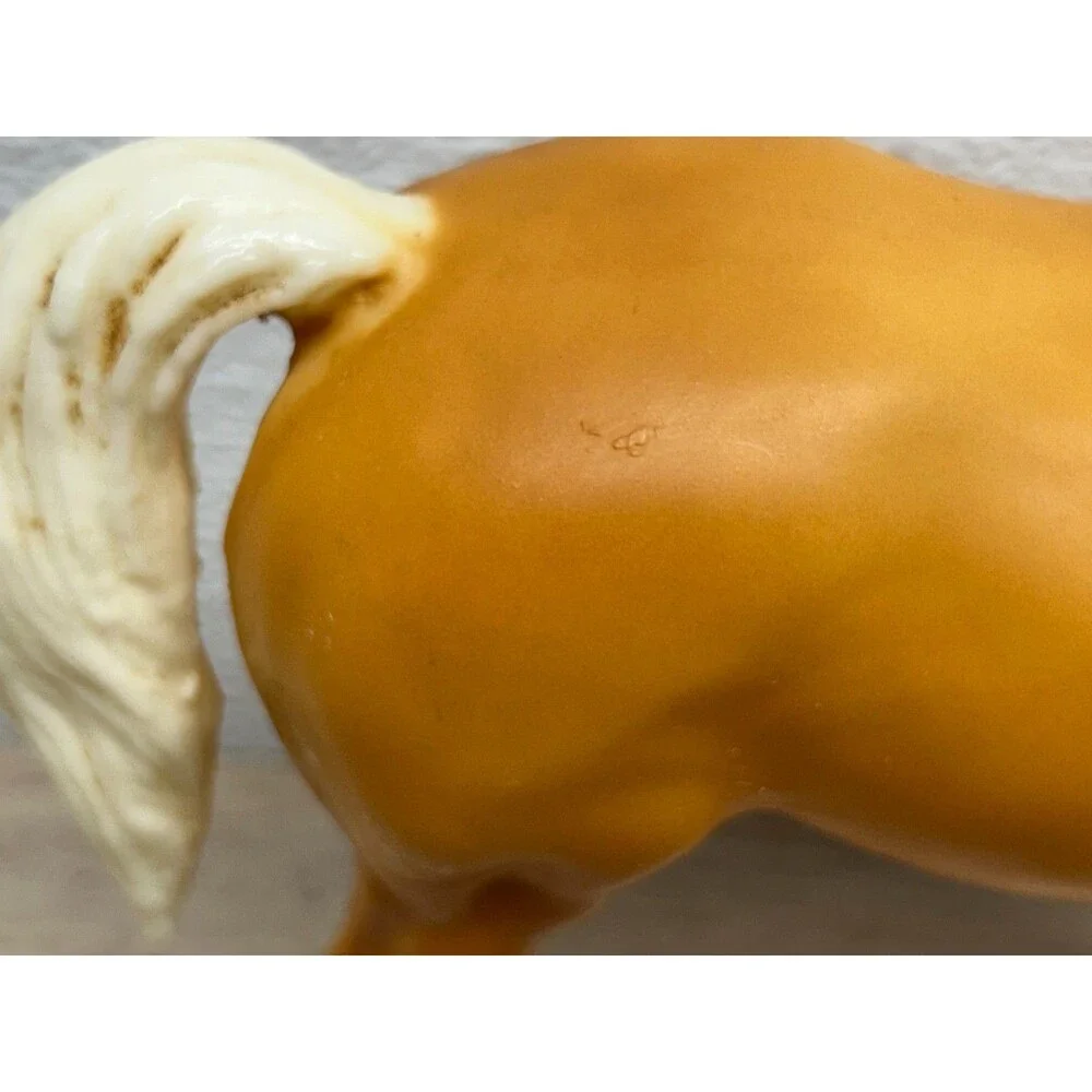 Vintage Breyer 1982 Family Mare Model # 5 Plastic Horse Mold
